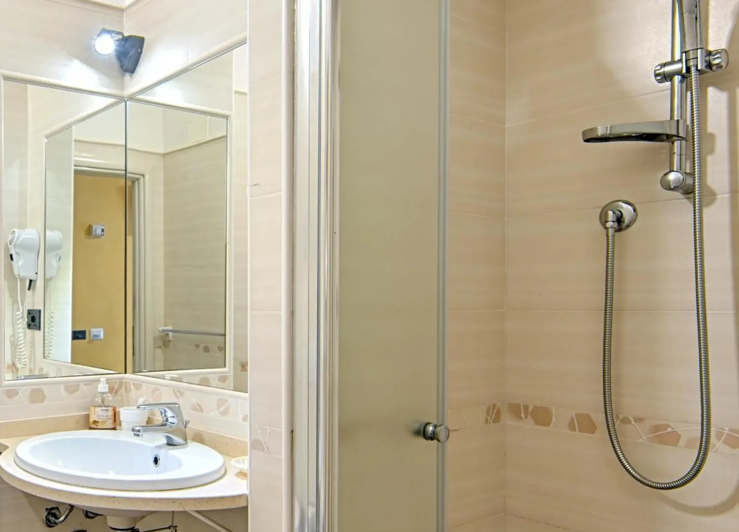 Hotel Madison Bellaria-Igea Marina