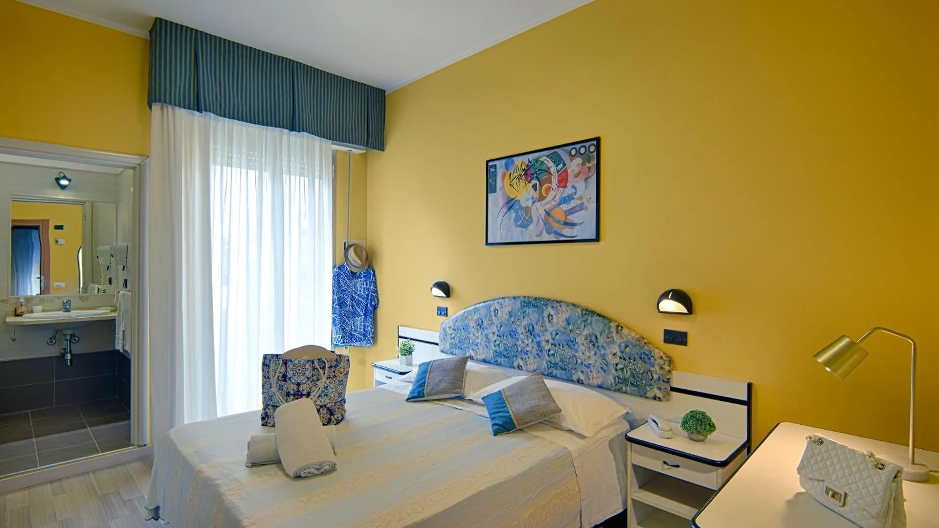 Hotel Madison Bellaria-Igea Marina 3*,  Italy