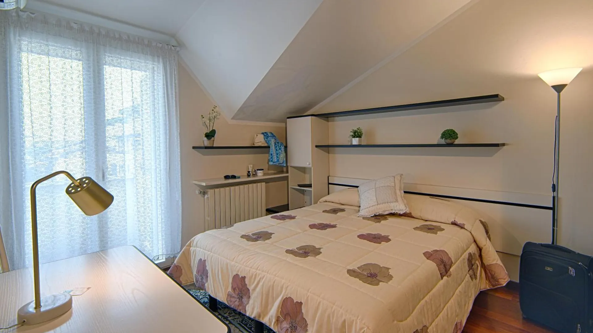 Hotel Madison Μπελάρια-Ιτζέα Μαρίνα
