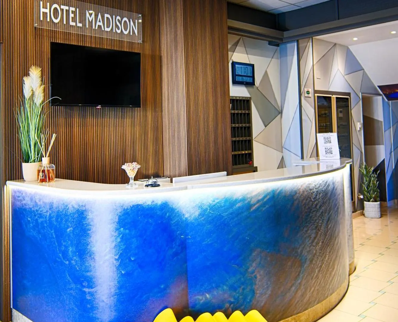 Hotel Madison Μπελάρια-Ιτζέα Μαρίνα